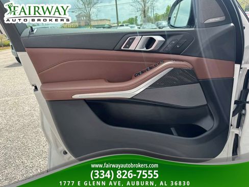 Used 2026 BMW X5 M60i w/ Climate Comfort Package image 29