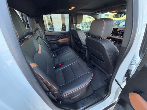 Certified 2023 GMC Canyon AT4 w/ AT4 Premium Package image 33