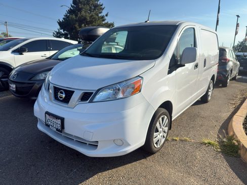 Used 2021 Nissan NV200 SV FWD image 1