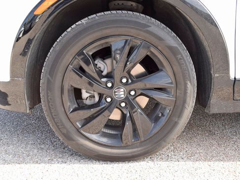 Used 2024 Buick Encore GX Sport Touring image 25