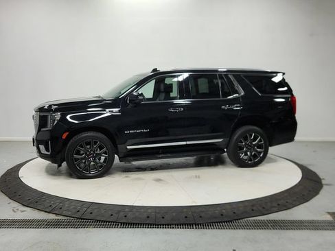 Used 2023 GMC Yukon Denali w/ LPO, Floor Liner Package AWD/4WD image 5