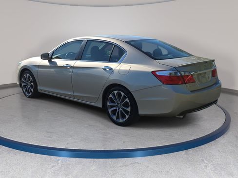 Used 2014 Honda Accord Sport image 7