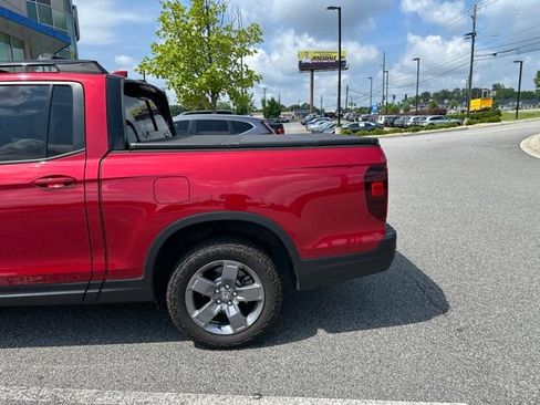 Used 2025 Honda Ridgeline TrailSport image 7