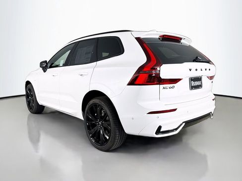 New 2026 Volvo XC60 T8 Ultra w/ Climate Package PRO image 5