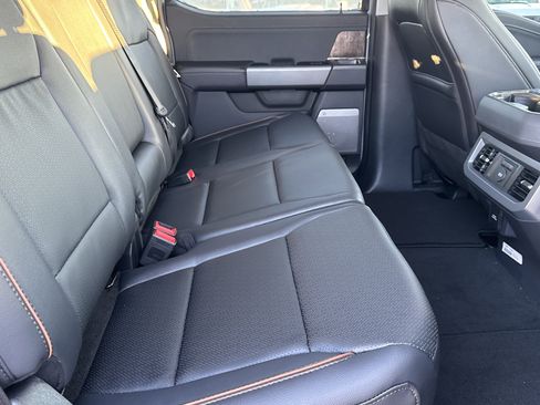 New 2026 Ford F250 Lariat w/ Black Appearance Package image 17