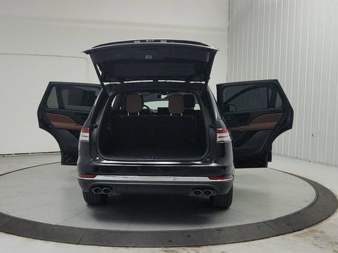 Used 2023 Lincoln Aviator Reserve w/ Elements Package Plus RWD image 15