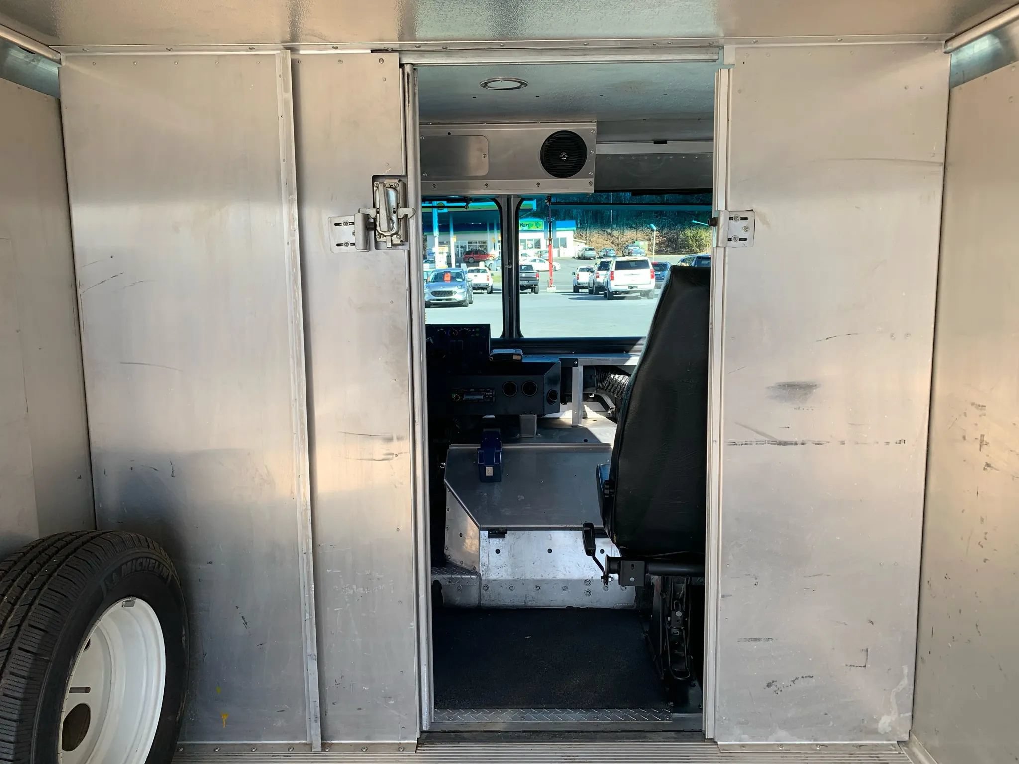 Used 2014 Ford E-350 and Econoline 350 Super Duty w/ A/C Prep Package RWD image 24