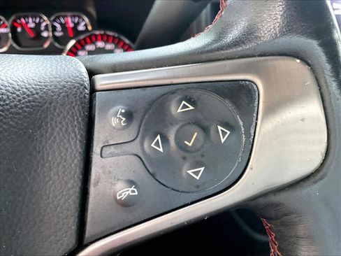 Used 2016 GMC Sierra 1500 SLT w/ All-Terrain Package AWD/4WD image 17