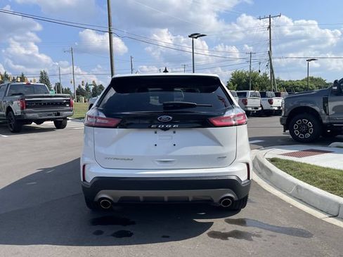 Certified 2024 Ford Edge Titanium w/ Equipment Group 301A AWD/4WD image 4