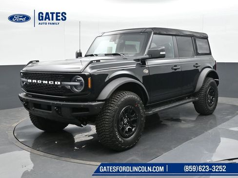 Used 2024 Ford Bronco Wildtrak image 6