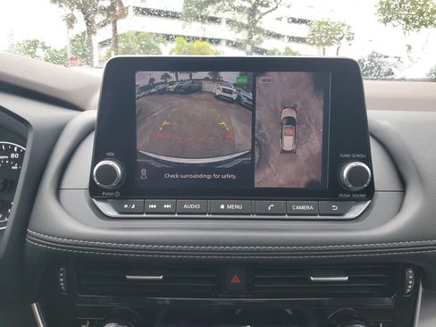 Certified 2021 Nissan Rogue SV w/ Premium Package image 8