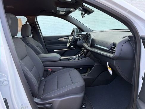 New 2026 Chevrolet Traverse LT w/ Midnight/Sport Edition image 13