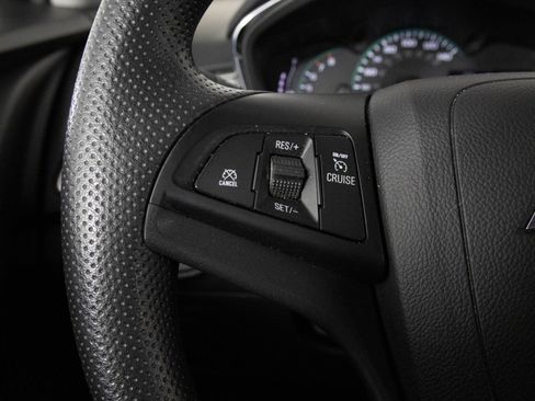 Certified 2022 Chevrolet Trax LS w/ Tint and Cruise Package image 31