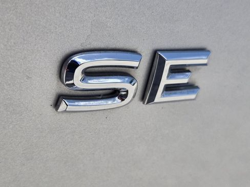Used 2019 Volkswagen Atlas SE w/ Towing Package FWD image 14