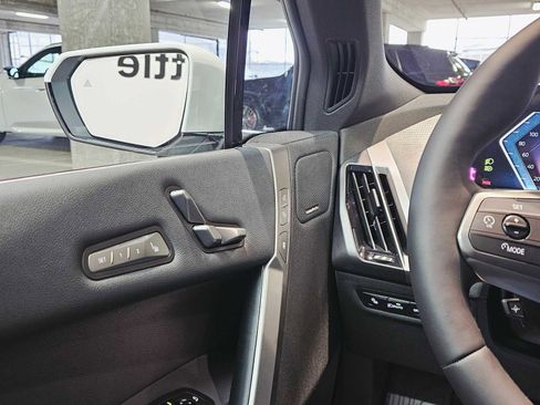 New 2026 BMW iX xDrive45 w/ M Sport Package image 22