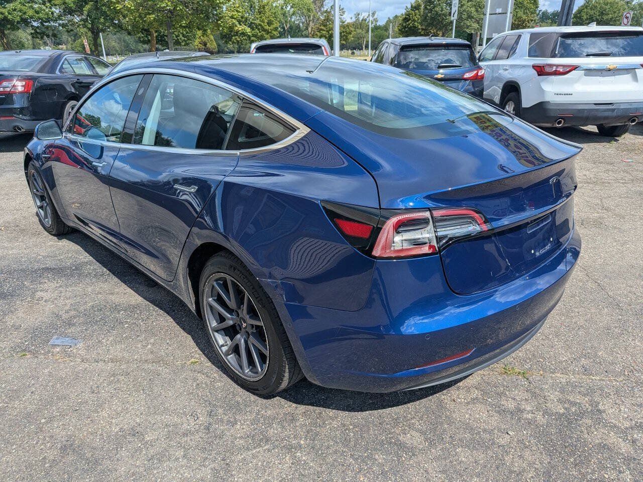 Used 2018 Tesla Model 3 Long Range RWD image 5