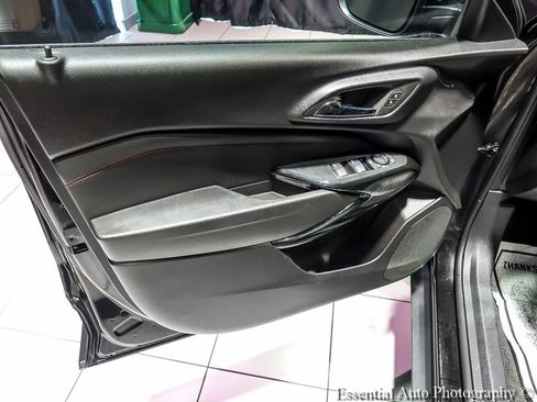 Used 2025 Chevrolet Trax RS w/ Sunroof Package FWD image 25