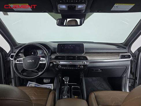 Used 2022 Kia Telluride SX w/ SX Prestige Package image 11
