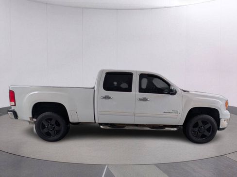 Used 2007 GMC Sierra 2500 SLE w/ EZ-Lift Tailgate Package RWD image 9