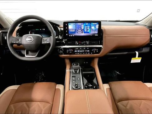 New 2026 Nissan Pathfinder Platinum AWD/4WD image 6