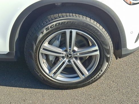 Certified 2022 Mercedes-Benz GLC 300 4MATIC image 8