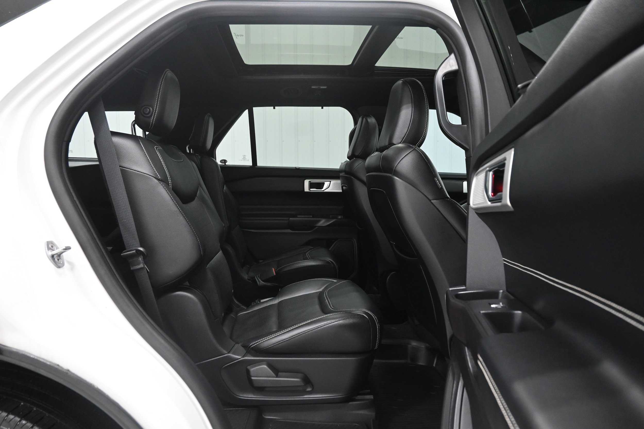 Used 2020 Ford Explorer ST w/ Premium Technology Package AWD/4WD image 32