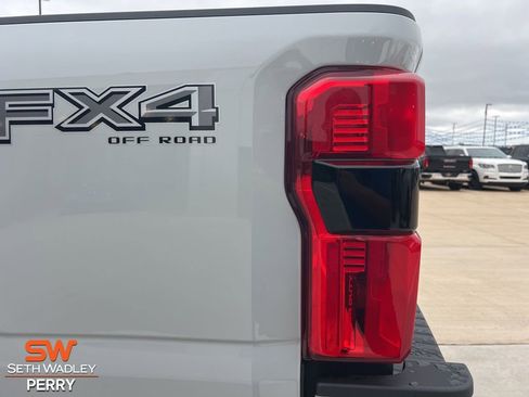 New 2026 Ford F350 Lariat w/ Black Appearance Package image 7