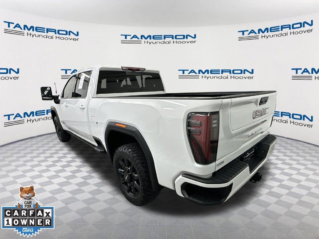 Used 2025 GMC Sierra 2500 AT4 w/ AT4 Premium Plus Package AWD/4WD image 3