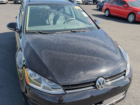 Used 2016 Volkswagen Golf Limited Edition FWD image 16