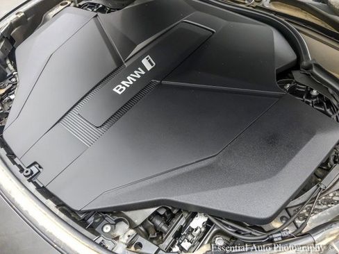 Used 2023 BMW i7 xDrive60 w/ Parking Assistance Package image 36