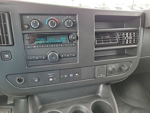 Used 2020 Chevrolet Express 3500 Extended w/ Driver Convenience Package image 9