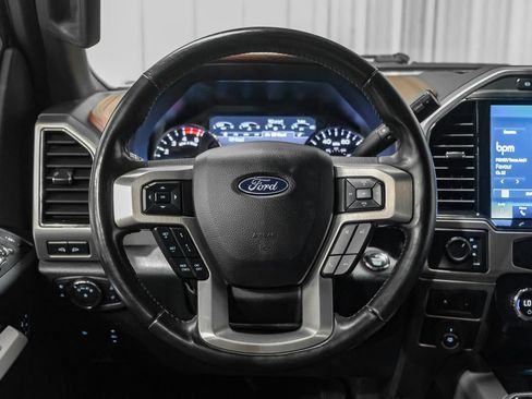 Used 2022 Ford F350 Platinum w/ FX4 Off-Road Package AWD/4WD image 16