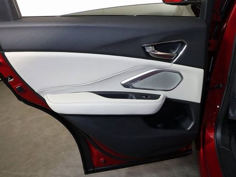 Certified 2025 Acura RDX w/ Technology Package image 25