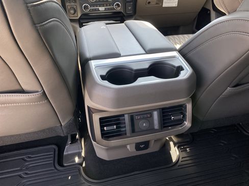 Used 2026 Ford F450 Platinum w/ Platinum Plus Package image 44