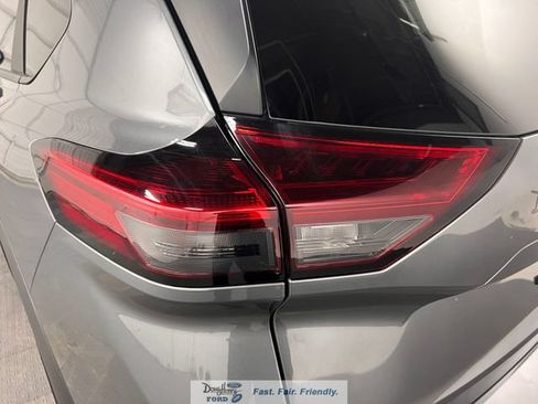 Used 2025 Nissan Rogue SV AWD/4WD image 12