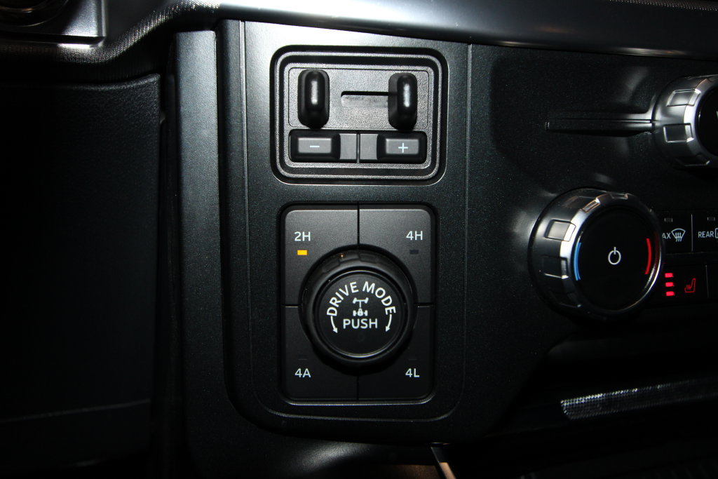 Used 2023 Ford F150 Raptor AWD/4WD image 18