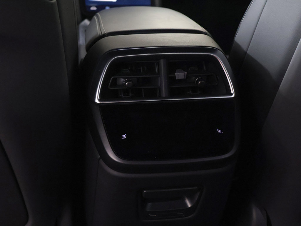 Used 2023 Lucid Air Pure AWD/4WD image 33