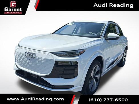 Used 2025 Audi Q6 e-tron Premium Plus image 3