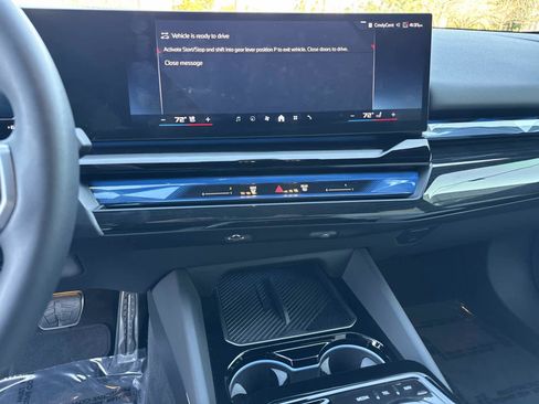 Certified 2025 BMW i5 M60 w/ Premium Package image 28