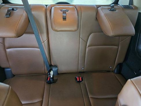 Used 2022 Nissan Pathfinder Platinum w/ Cargo Package FWD image 17