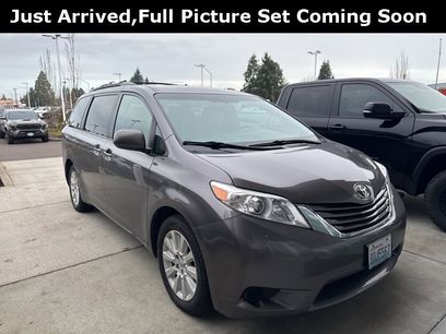 Used 2015 Toyota Sienna LE