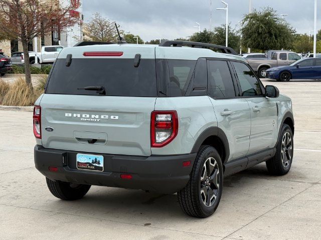 Used 2023 Ford Bronco Sport Outer Banks w/ Tech Package AWD/4WD image 4