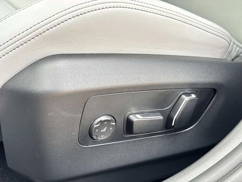 New 2026 BMW M5 Touring AWD/4WD image 23