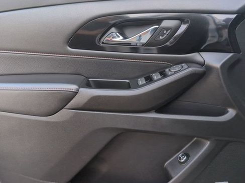 Certified 2023 Chevrolet Traverse RS FWD image 22