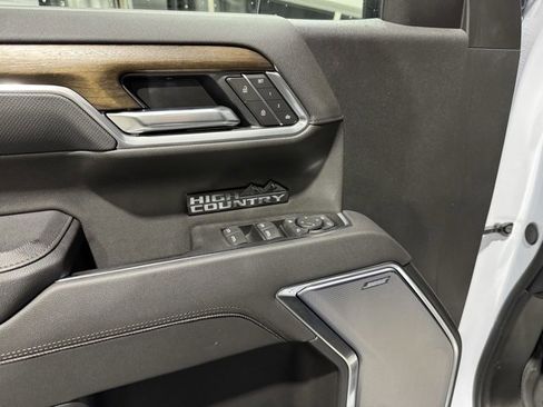 New 2026 Chevrolet Silverado 1500 High Country w/ High Country Premium Package image 6