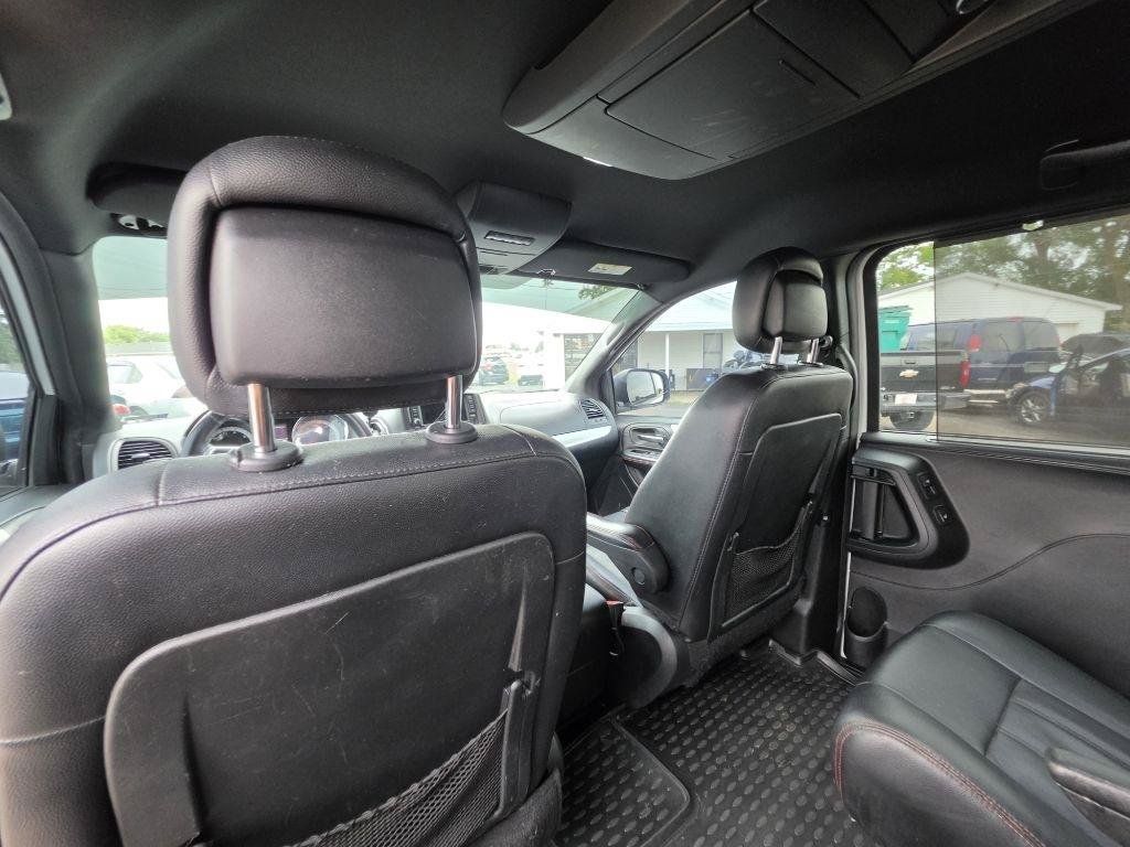 Used 2017 Dodge Grand Caravan GT FWD image 19