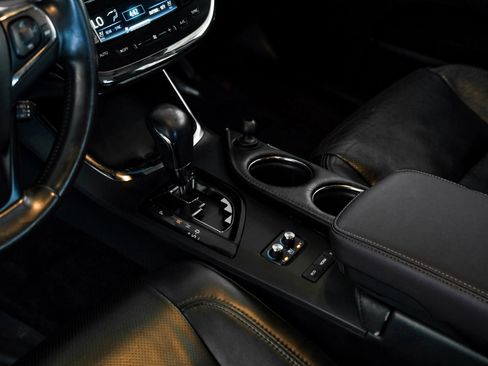 Used 2015 Toyota Avalon Limited FWD image 19
