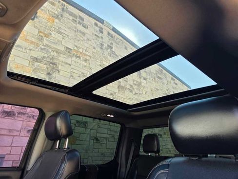 Used 2017 Ford F250 Lariat w/ Lariat Ultimate Package image 19