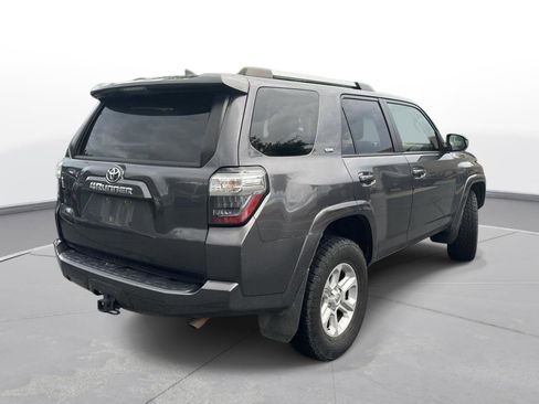 Used 2021 Toyota 4Runner SR5 AWD/4WD image 6