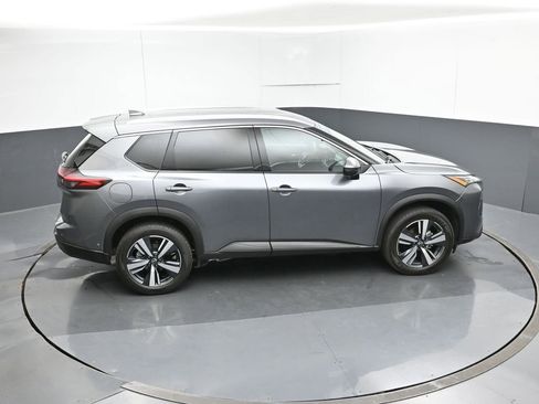 Used 2024 Nissan Rogue SL AWD/4WD image 50